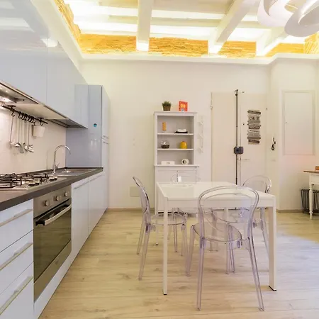 Gallery Flat S. Maria Novella